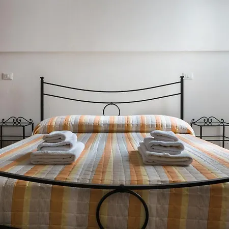 Apartamento Parco Ducale Elegant Con Balcone Parma